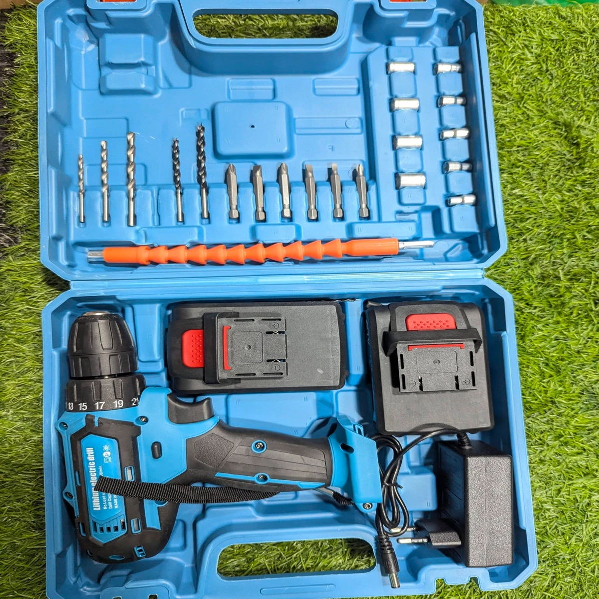 Double Battery Rechargeable Makita Cordless Drill machine  and  28 pcs tools Set