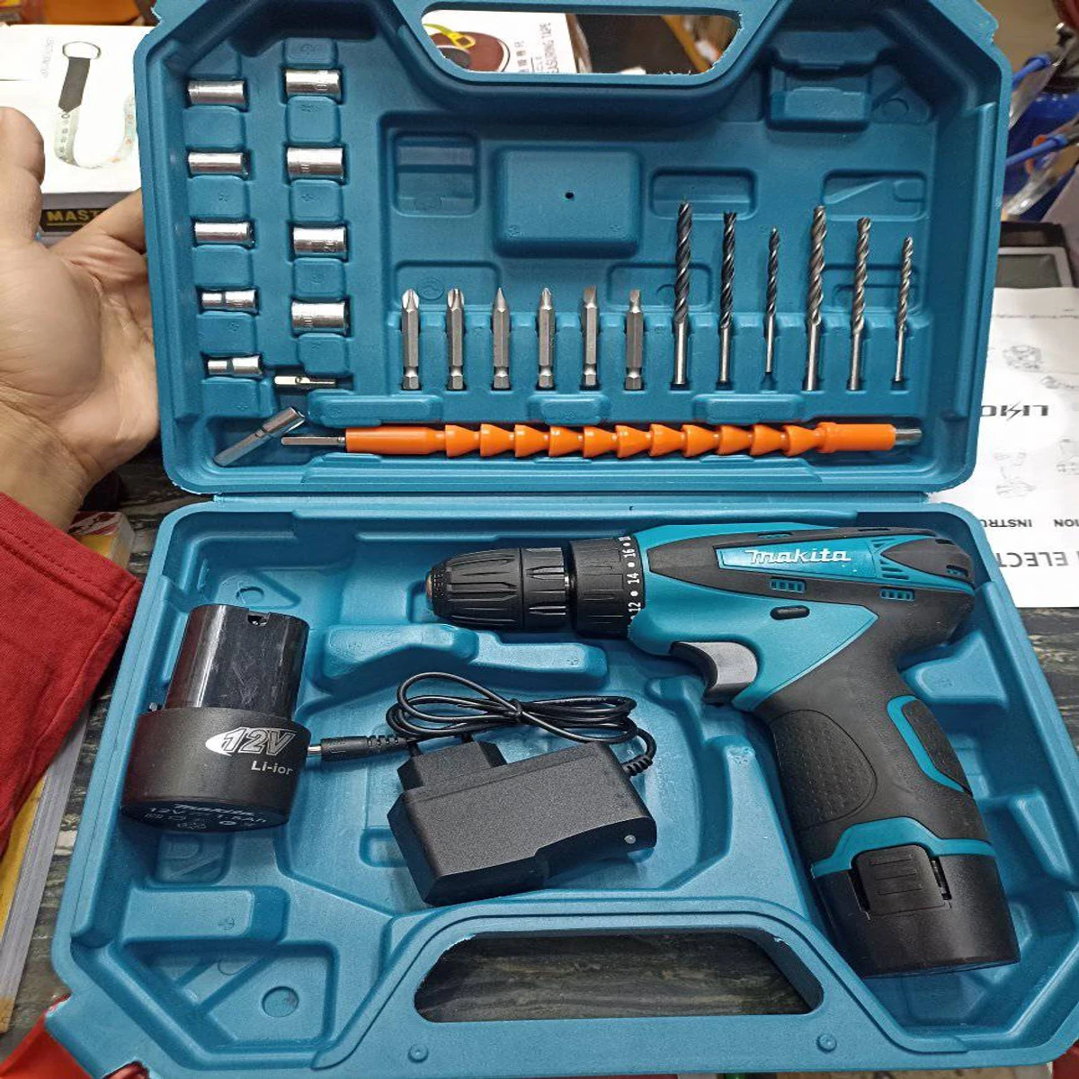 Rechargeable Makita Cordless Drill machine Set